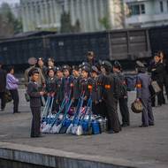 Uklízečky jsou připravené na pracovní směnu.