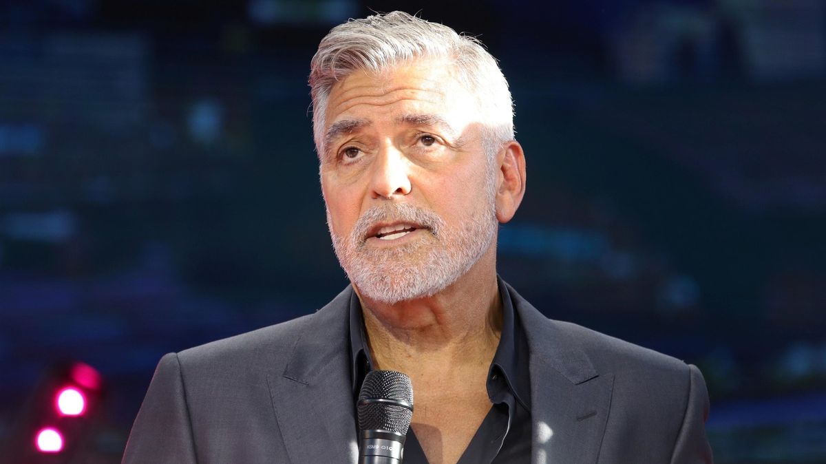 Boj s časem nevyhraje. Herec Clooney vyzval Bidena, aby odstoupil z kampaně