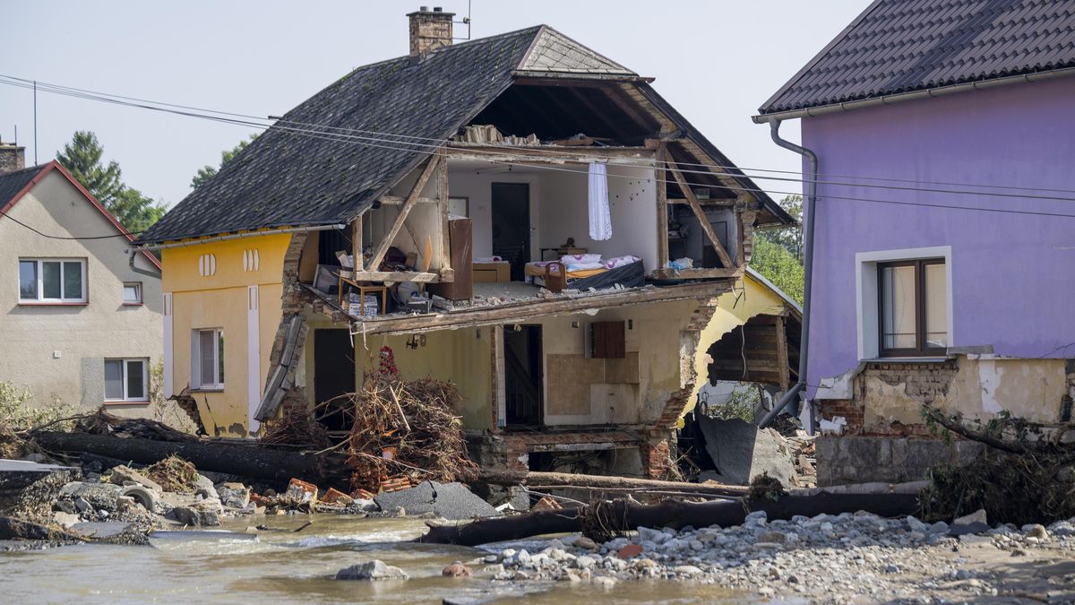 Volby mohou zkomplikovat úklid po povodních