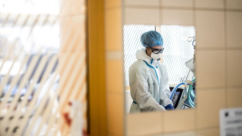 Na covidovém oddělení KARIM Všeobecné fakultní nemocnice v Praze pomáhají i medici