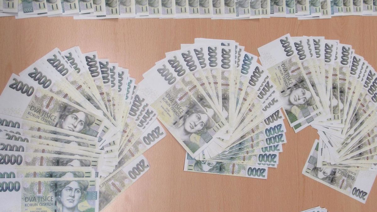Muži na Náchodsku vytiskli peníze v hodnotě 620 tisíc