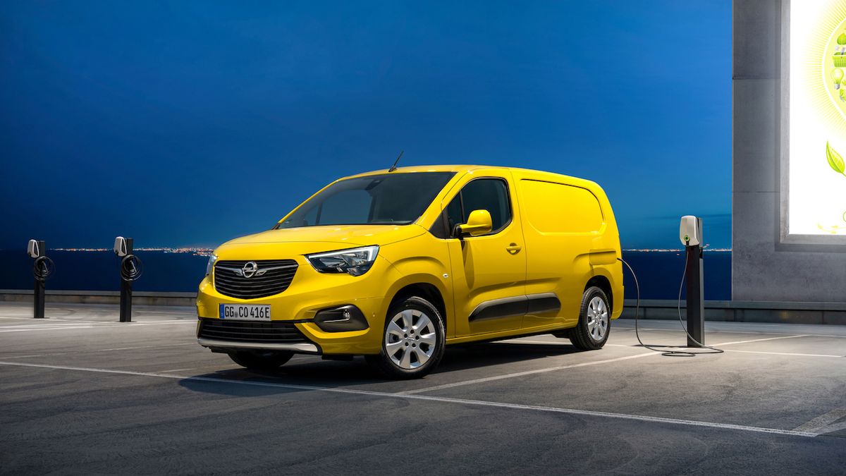 Opel Combo už je také na elektřinu, městská dodávka nabízí dojezd 275 kilometrů