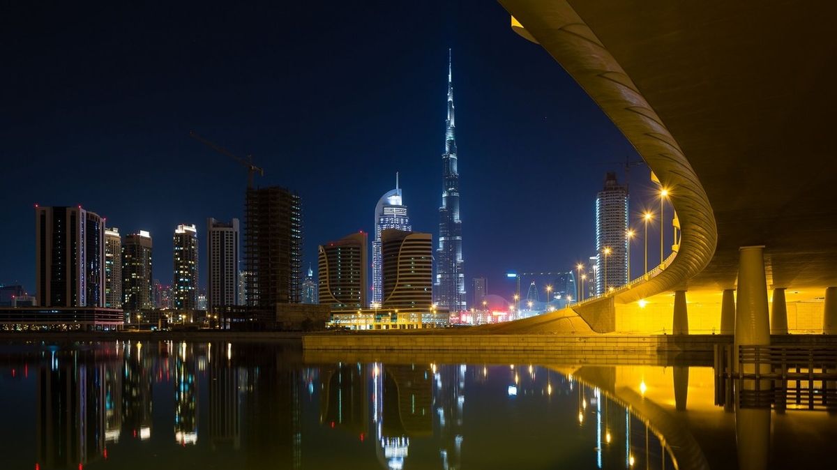 Nejvýše nad zemí položenou restauraci hledejte v Dubaji. 