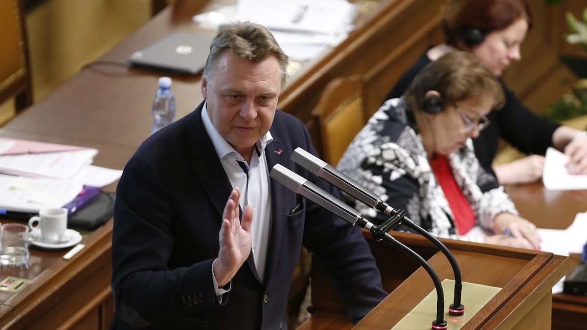 Poslanec ANO, miliardář Juříček: Roky ve Sněmovně byly ztráta času, mohl jsem dělat víc pro firmu