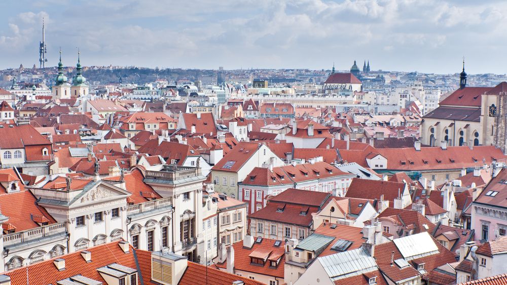 Praha je 90. městem s nejvyššími náklady na život