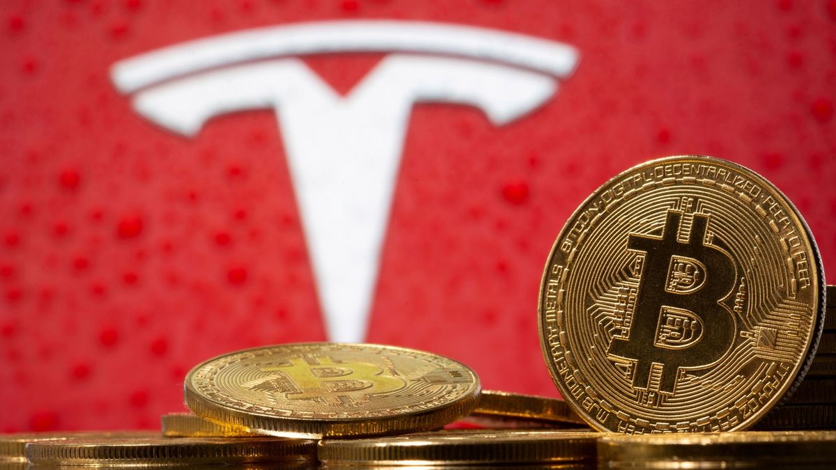 Tesla začne opět prodávat elektromobily za bitcoiny, prohlásil Musk