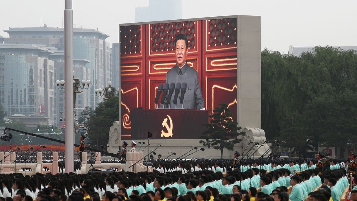 Čínští poslanci posvětili další posílení pravomocí prezidenta Si Ťin-pchinga