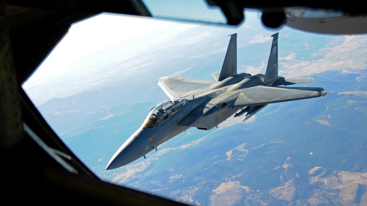 Jasné varování Rusku. V Estonsku přistály americké bitevníky F-15