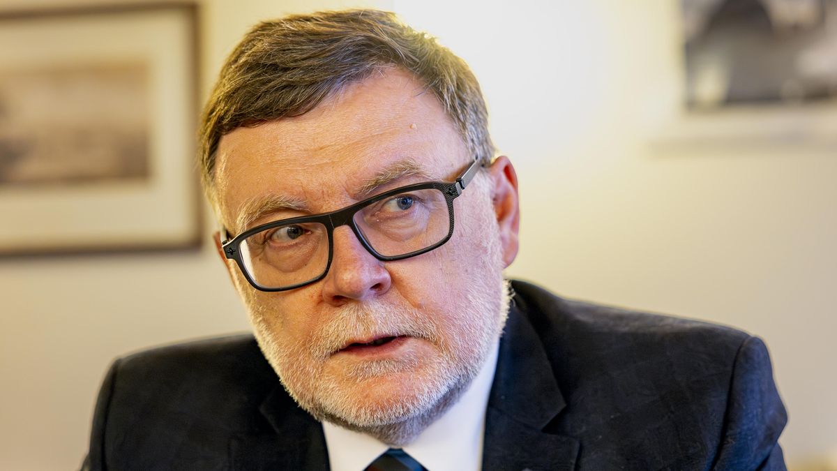 Státní dluh rychle roste, za rok stoupl o 189 miliard