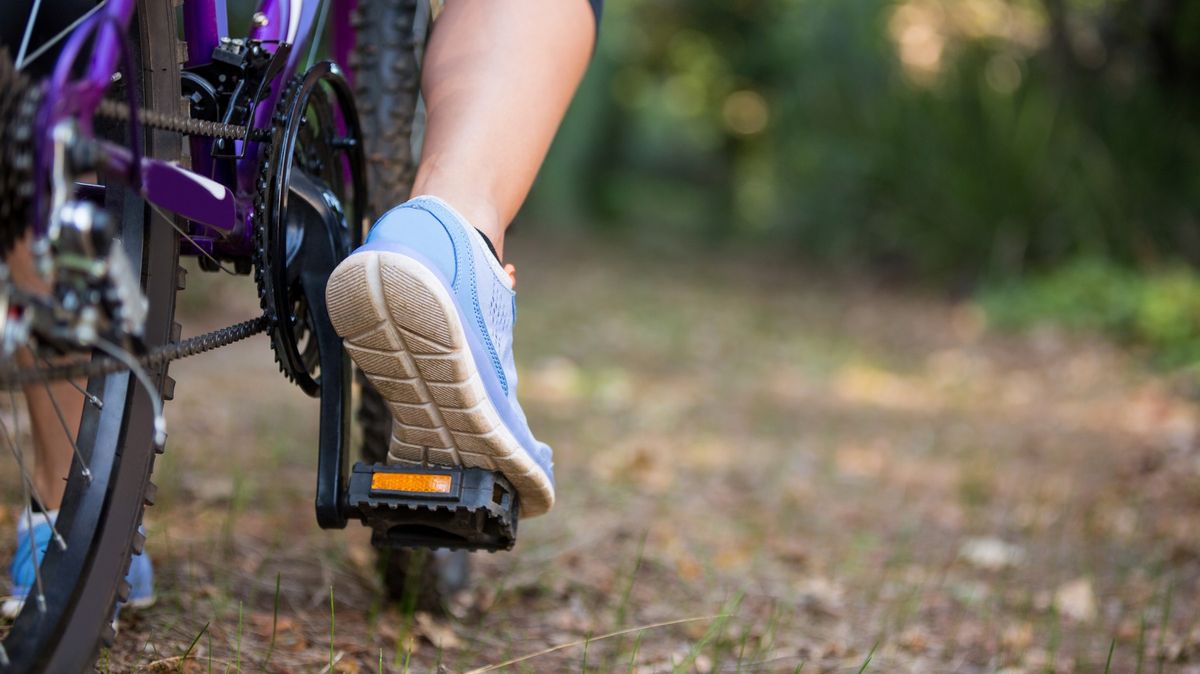 Řidič náklaďáku srazil v Soběslavi cyklistu a ujel. Hledají ho policisté