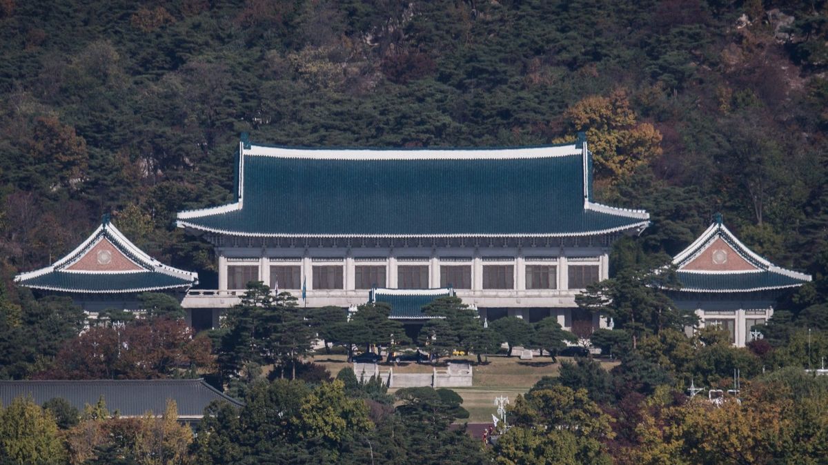 Jihokorejský ústavní soud zrušil odvolání premiéra Han Duk-soa