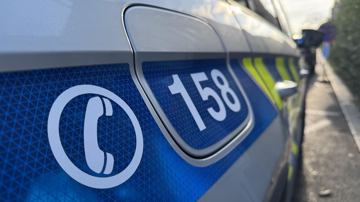 U plotu v Pelhřimově našli tělo, zřejmě jde o pohřešovaného muže
