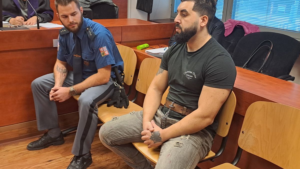 Kamarádovi vrazil nůž do srdce, soud mu snížil trest