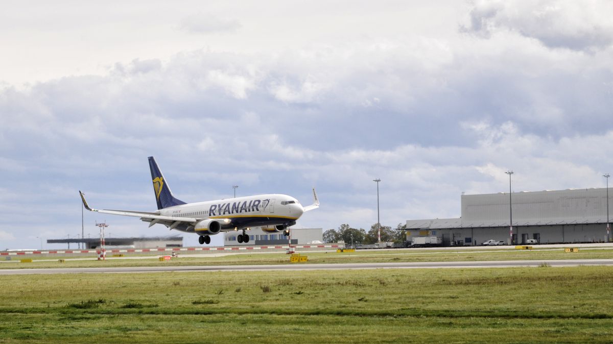 Letecký kolaps v Řecku. Kvůli rušení radiového spojení zastavila letiště v zemi provoz