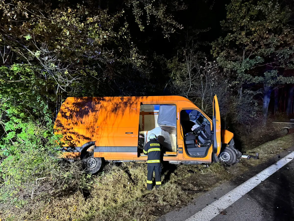 Nehoda autobusu a dodávky na Českobudějovicku