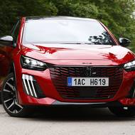 Peugeot 208 dostal s modernizací kompletně přepracovanou příď.