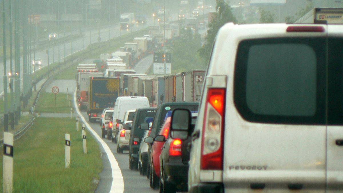 Kolony a výluky. Ostrava projde nejtěžší zatěžkávací dopravní zkouškou v dějinách