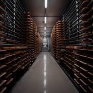 Tamější Chascharia vyrábí ty nejlepší švýcarské sýry v bio kvalitě.