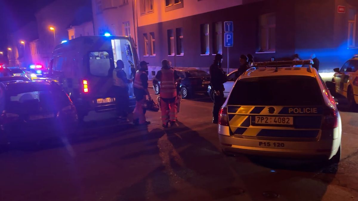 Policie obvinila muže z Plzně, který ubodal bratra. Z vraždy je opilství