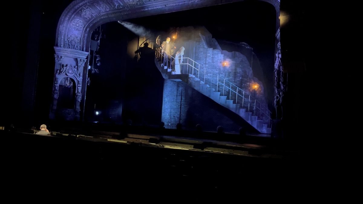 Reportáž: Tajemný muž s maskou, velká večerní a hranolky