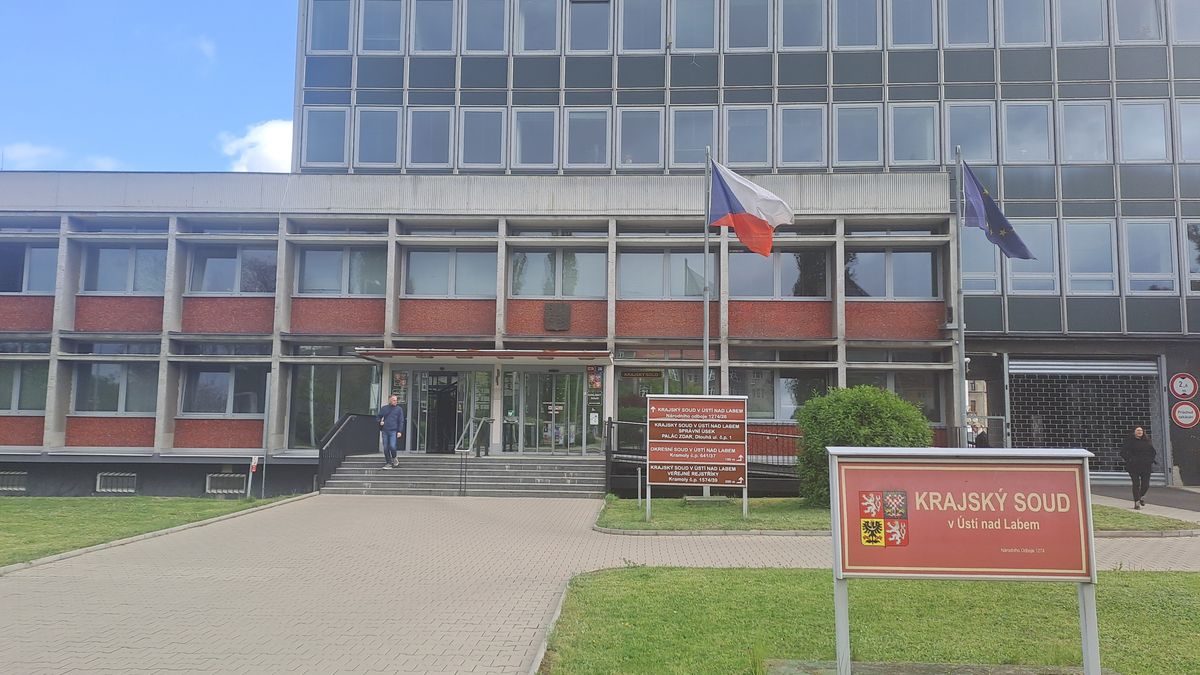 Případ učitelek nesmyslně trestajících děti ve školce v Klášterci nad Ohří se vrací na začátek