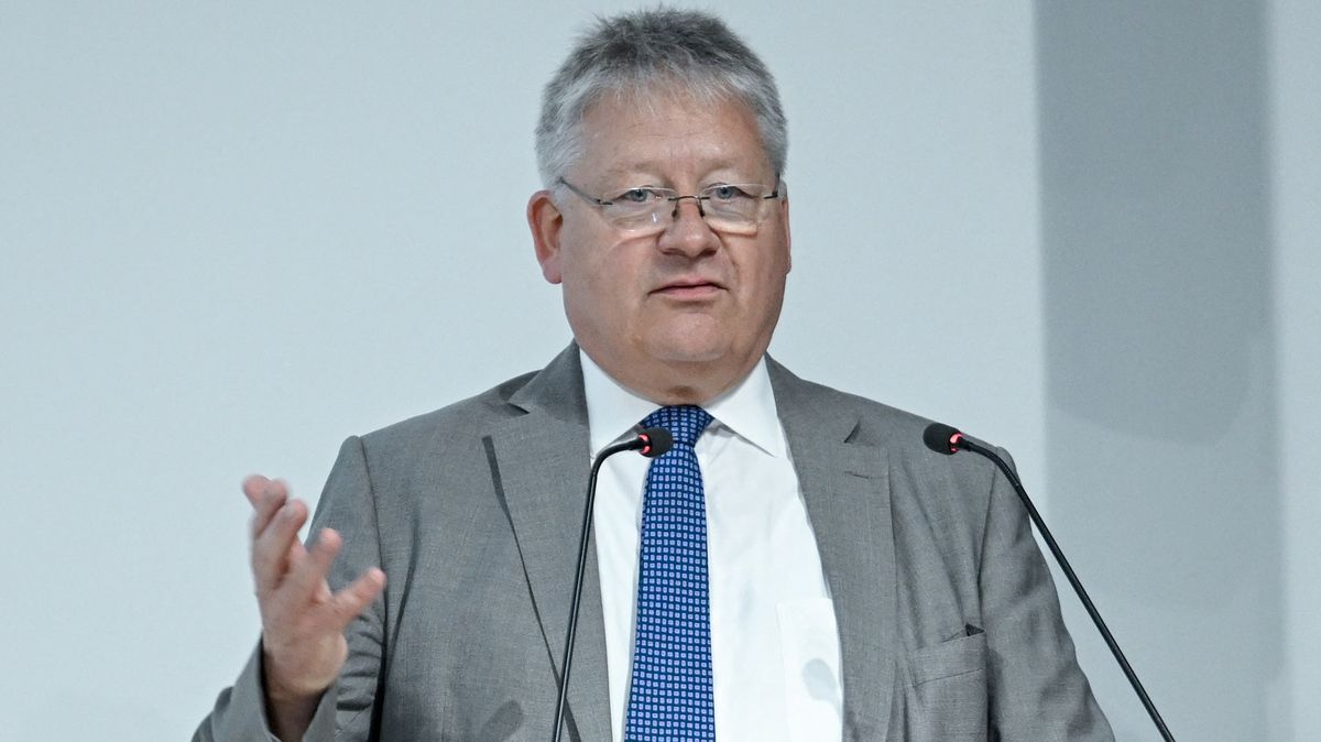 Moskva si na NATO troufne. Otestuje spuštění článku 5, tvrdí šéf německé rozvědky
