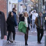 Jill Bidenová při procházce centrem ostrova Nantucket