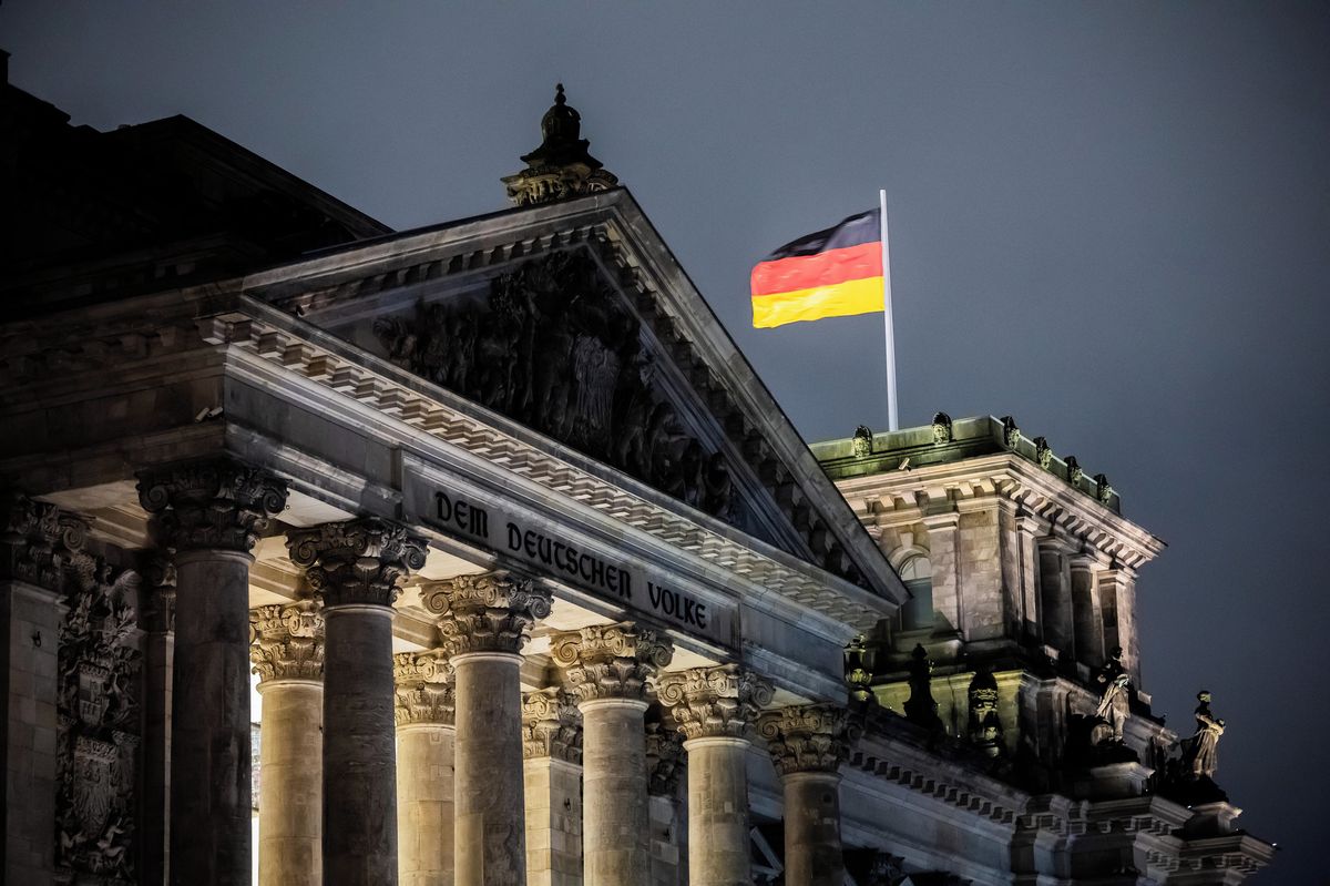 Německo zpřísnilo pravidla pro azylanty a usnadnilo jim přístup na pracovní trh