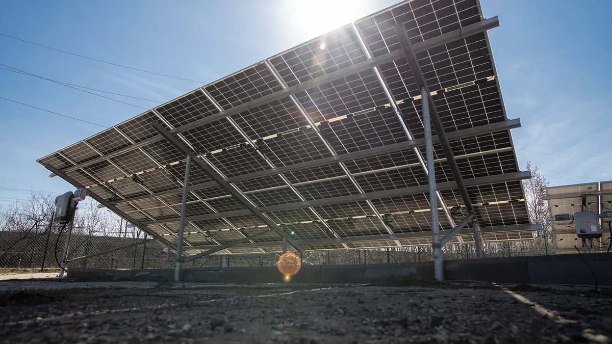 Provozovatel solární elektrárny na Teplicku se měl na úkor státu obohatit o stamiliony korun