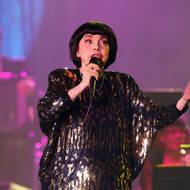 Mireille Mathieu byla na počátku své kariéry označována za vzkříšenou Édith Piaf.