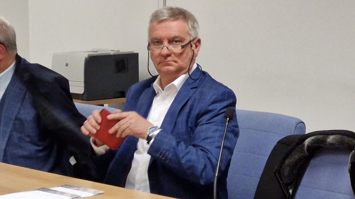 Policie odložila tři kauzy exkancléře Mynáře