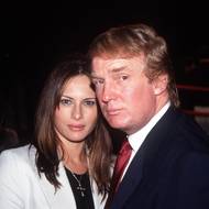 V roce 1999 si Melania Knavsová a Donald Trump vyrazili na párty do Las Vegas. O jejich vztahu se v tu dobu už na veřejnosti vědělo.