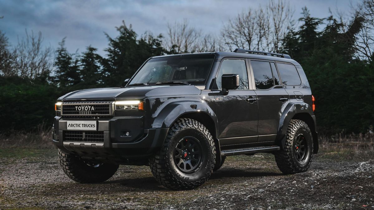 Toyota Land Cruiser prošla arktickou úpravou, obří kola novince sednou