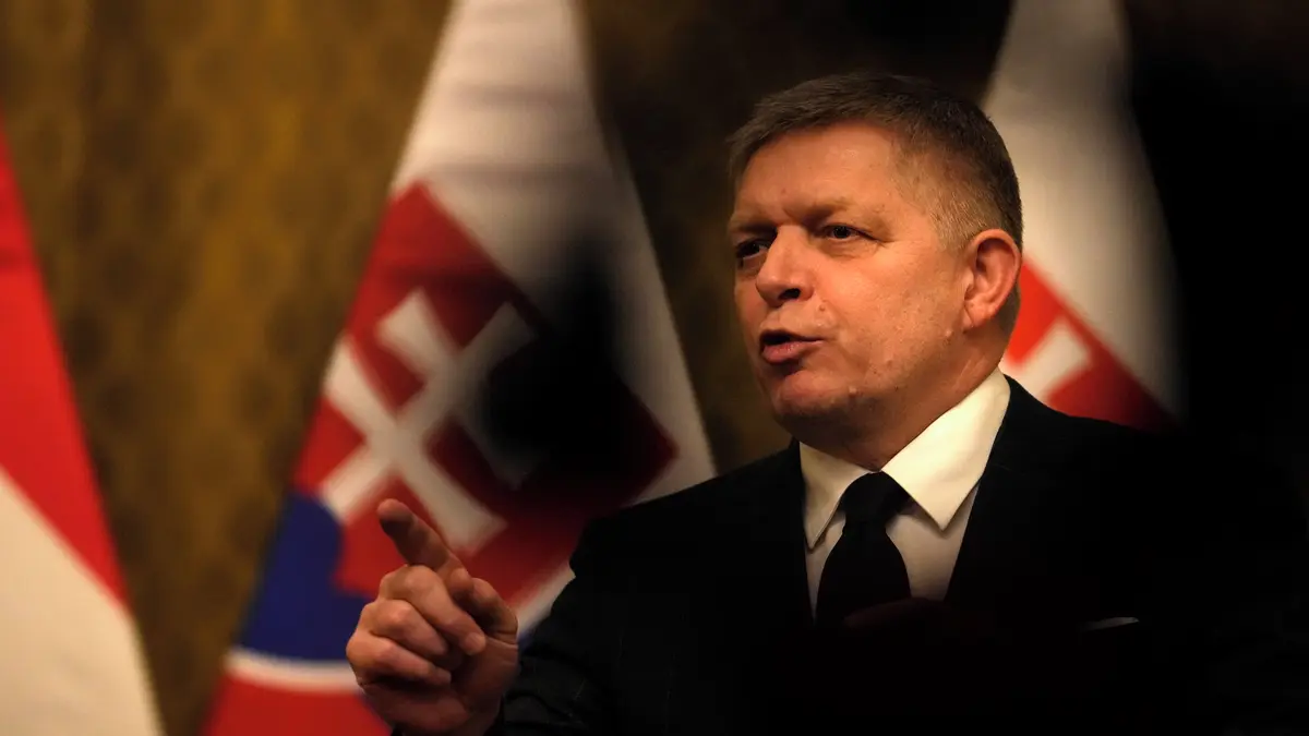 Fico míří do Vietnamu