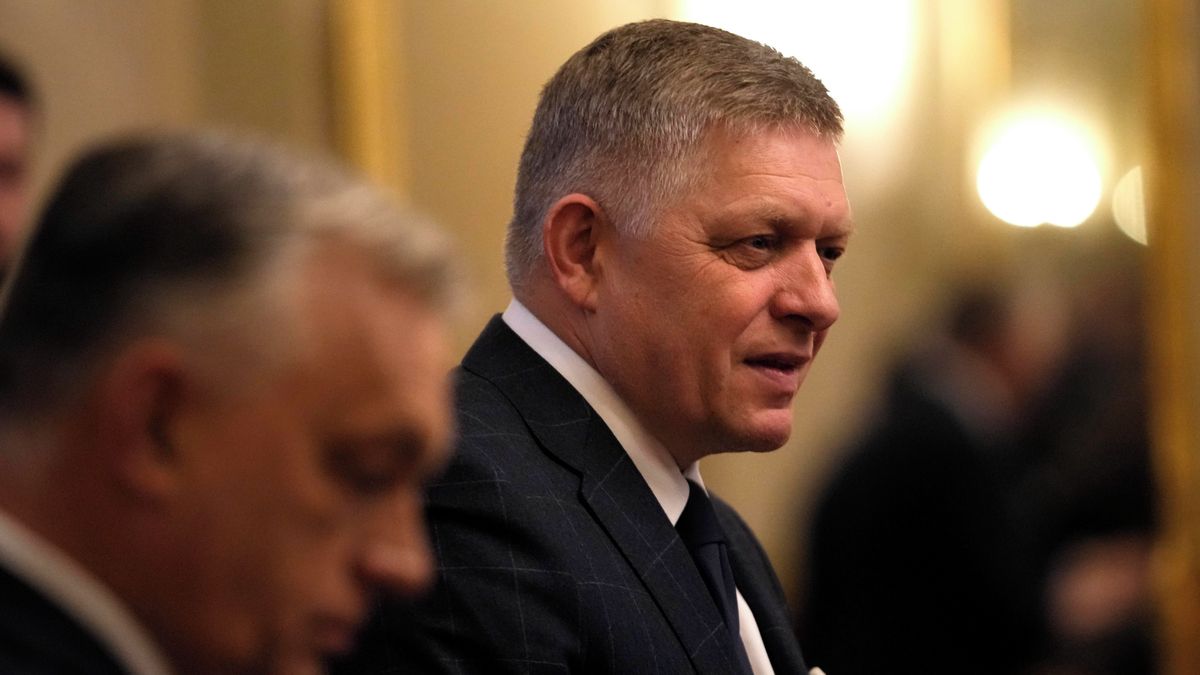 Magyar: Orbán na Ficovu žádost navezl migranty na slovensko‑maďarskou hranici