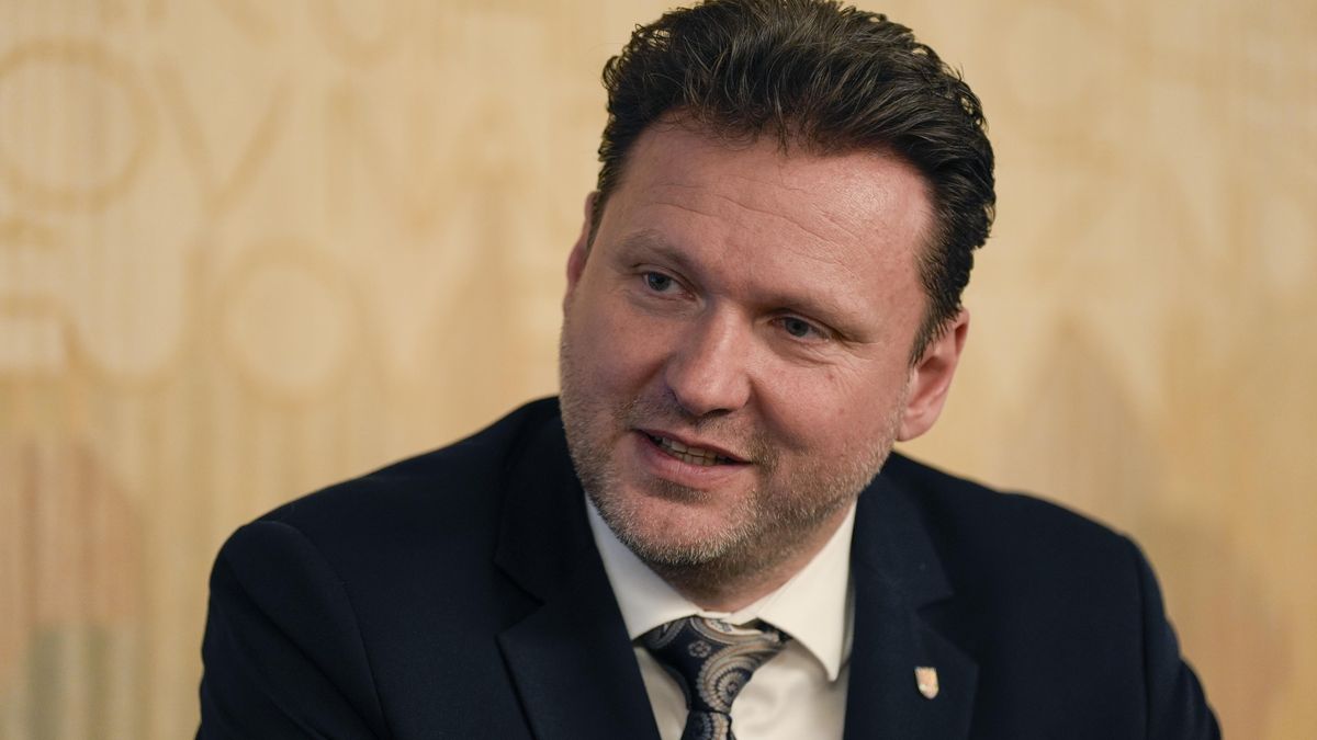Námluvy s SPD? ANO slibuje zákon o celostátním referendu