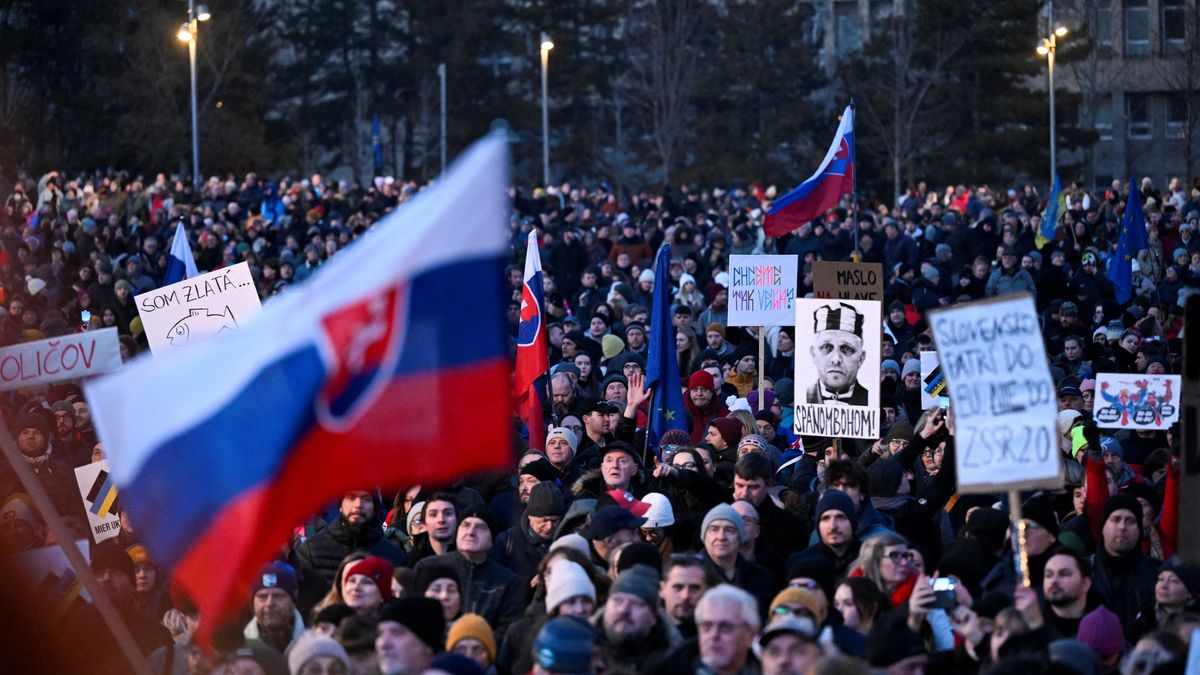 Slováci opět protestují proti zákonu namířenému proti nevládním organizacím