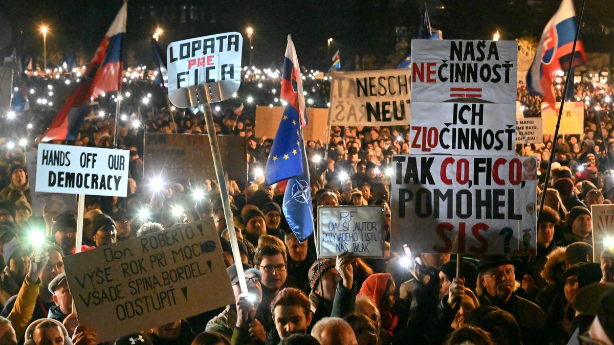 Nejsme Rusko, jsme Evropa. Slováci opět protestují na náměstích