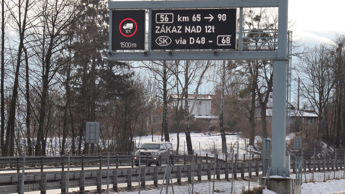 Na místě tisíce, ve správním řízení až 10 tisíc platí řidiči kamionů za porušení zákazu v Beskydech