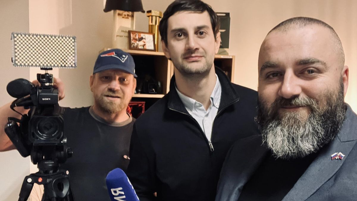 Policie vyšetřuje skupinu Bratr za bratra, která chce budovat na Slovensku partyzánské buňky