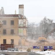 Bourání jihlavského městského nádraží dokončili stavbaři na začátku roku 2025. 
