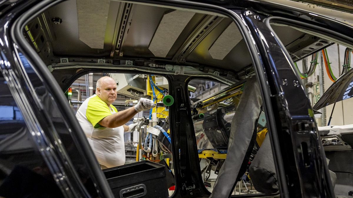 Zájem o nová osobní auta v Česku roste