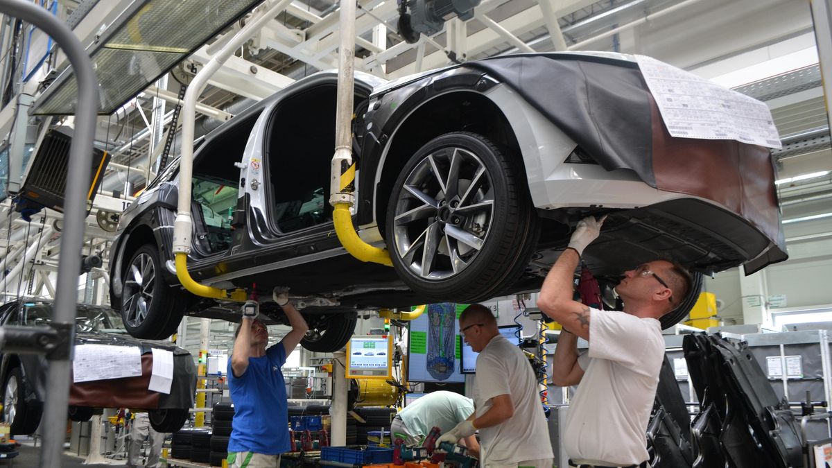 Tržby automobilek v Česku stouply na 1,57 bilionu