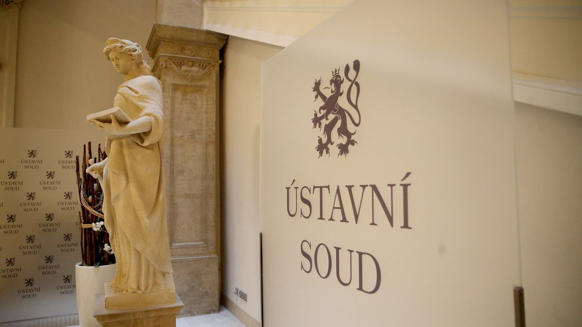 Alimenty lze navýšit i zpětně, rozhodl Ústavní soud