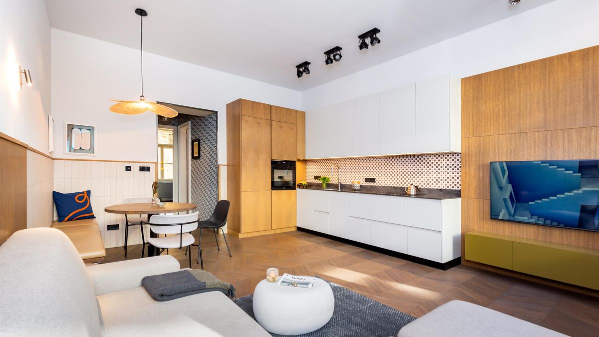 Designérka si navrhla byt, který není ani příliš moderní, ani historizující