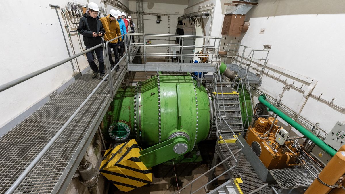 FOTO: Elektrárna Lipno 160 metrů v podzemí