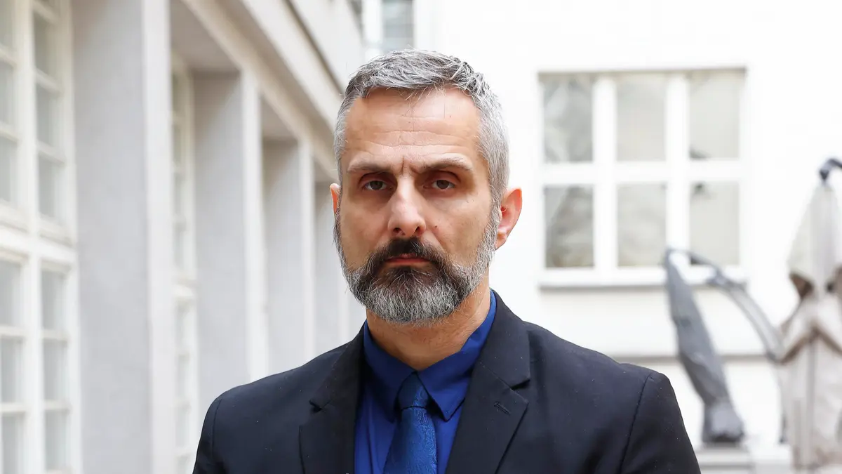 Žalobci smetli ze stolu Foltýnův podnět na možné očernění od vojenských zpravodajců