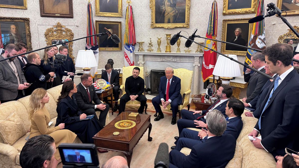 Hazardujete s třetí světovou válkou, vmetl Zelenskému Trump