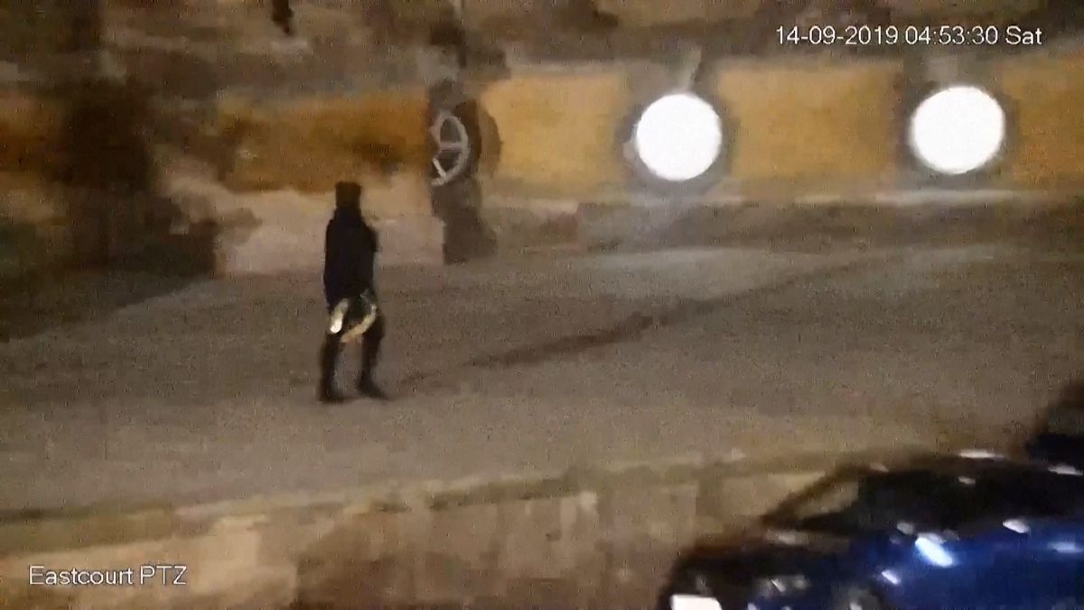 Krádež zlaté záchodové mísy za miliony liber trvala zlodějům jen pět minut