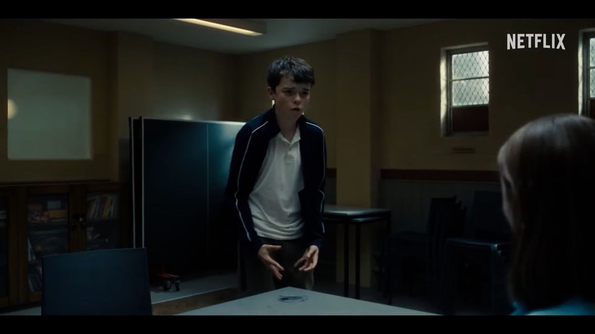RECENZE: Jednozáběrové drama Adolescent zkoumá vraždu mezi spolužáky neotřelým způsobem